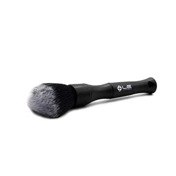 Liquid Elements Ultra Soft Black&White Pinsel S Z61 - Weigola Premium Autopflege seit 1883