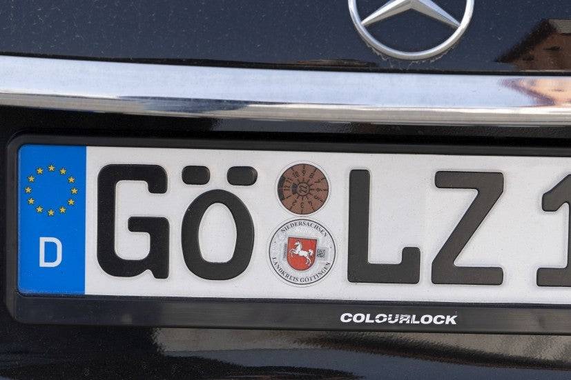 COLOURLOCK Kennzeichen Halterung - Weigola Premium Autopflege seit 1883